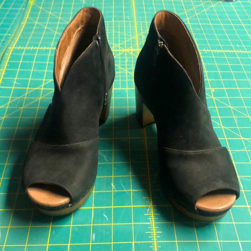 Dansko women’s Delphina size 81/2.